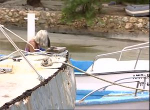 Групповой секс в море на яхте